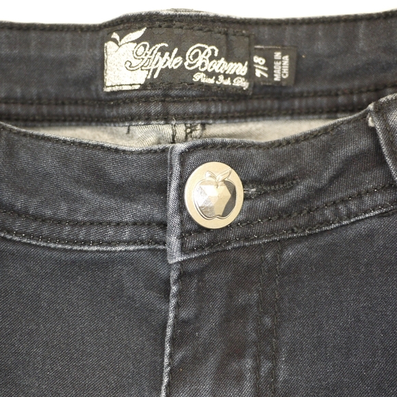 Apple Bottom Jeans - Picture 4 of 5